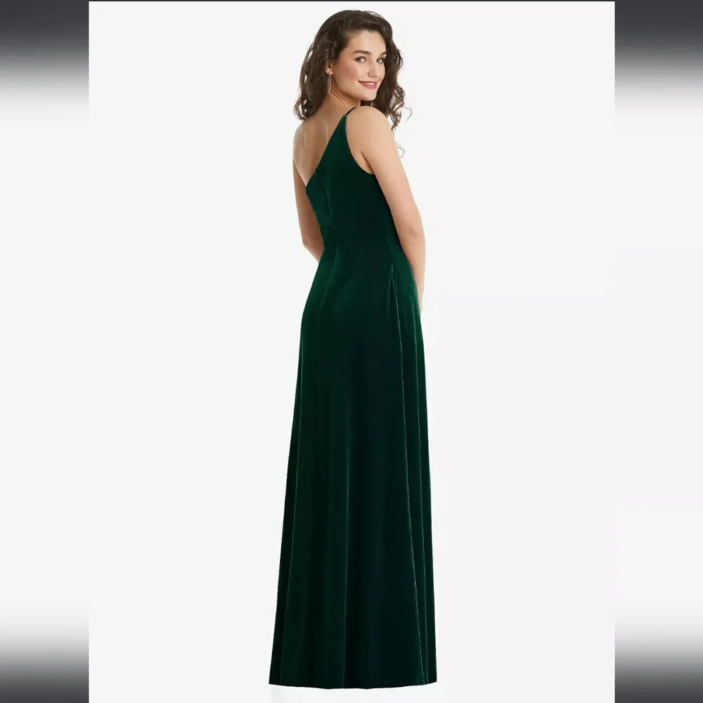 After Six One-Shoulder Spaghetti Strap Velvet Maxi Dress In Everg…